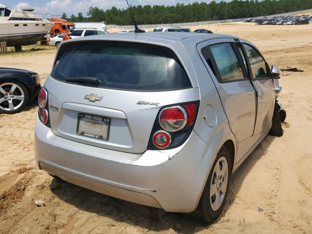 1G1JB6SH3D4166217 - 2013 CHEVROLET SONIC LS 银色 照片 4