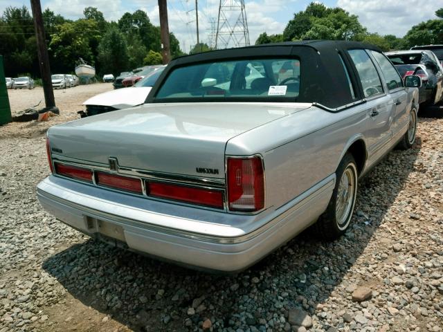 1LNLM82W4TY656091 - 1996 LINCOLN TOWN CAR S BLUE photo 4