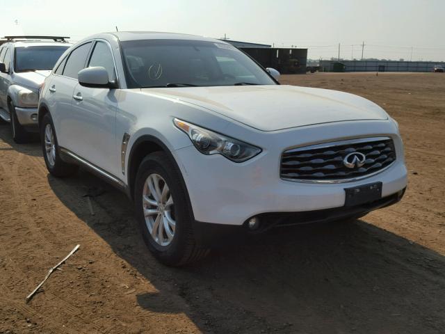 JN8AS1MWXBM731652 - 2011 INFINITI FX35 WHITE photo 1