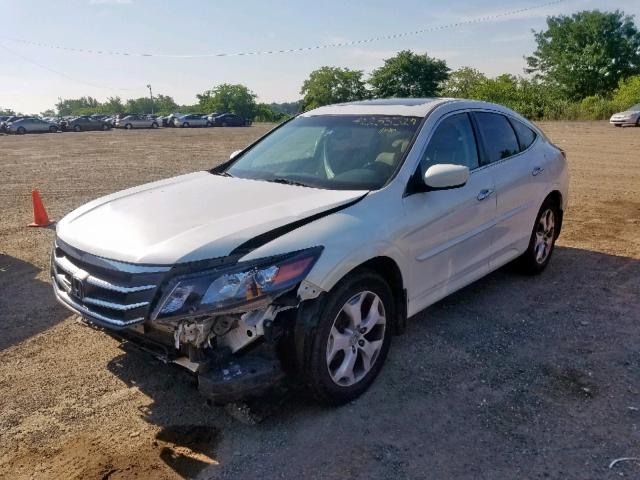 5J6TF2H52AL004665 - 2010 HONDA ACCORD CRO WHITE photo 2