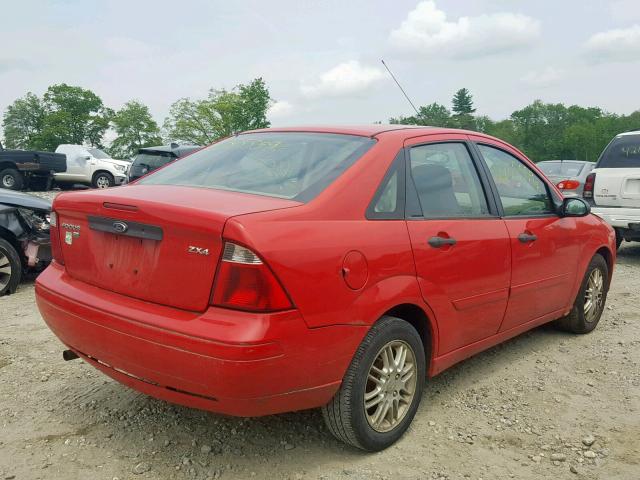 1FAFP34N46W236661 - 2006 FORD FOCUS ZX4 RED photo 4