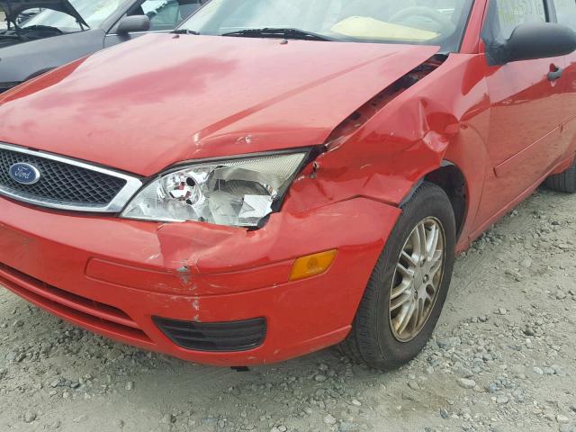 1FAFP34N46W236661 - 2006 FORD FOCUS ZX4 RED photo 9