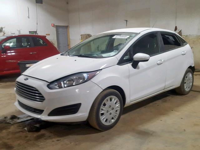 3FADP4AJXHM114971 - 2017 FORD FIESTA S WHITE photo 2