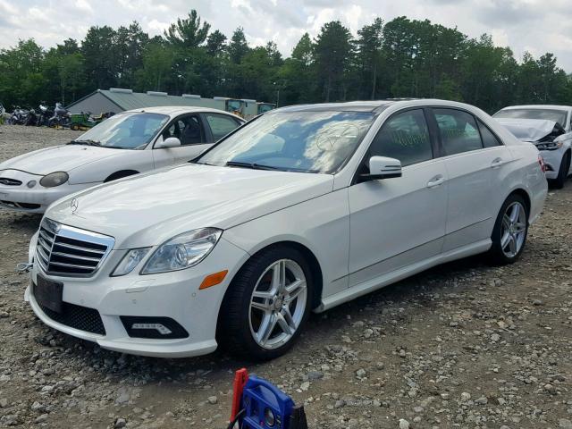 WDDHF9ABXBA341866 - 2011 MERCEDES-BENZ E 550 4MAT WHITE photo 2