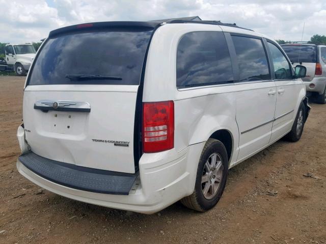 2A4RR8D12AR479635 - 2010 CHRYSLER TOWN & COU WHITE photo 4