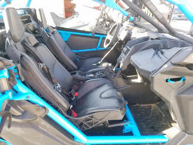 3JBVVAW41JK002067 - 2018 CAN-AM MAVERICK X BLUE photo 5