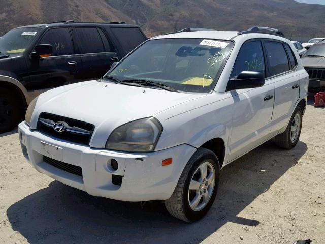 KM8JM12B85U073562 - 2005 HYUNDAI TUCSON GL WHITE photo 2