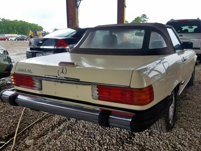 WDBBA48D0KA103533 - 1989 MERCEDES-BENZ 560 SL BEIGE photo 4