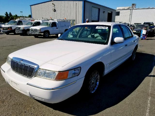 2MEFM74W9XX709915 - 1999 MERCURY GRAND MARQ WHITE photo 2