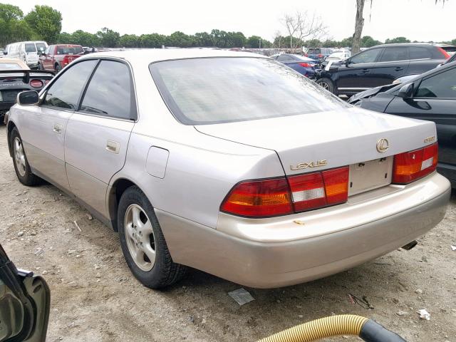 JT8BF22G0V0015441 - 1997 LEXUS ES 300 TAN photo 3