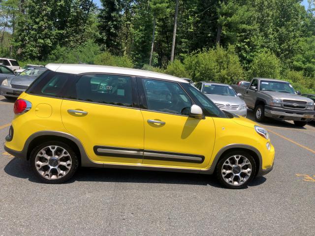 ZFBCFADH6EZ003556 - 2014 FIAT 500L TREKK YELLOW photo 1