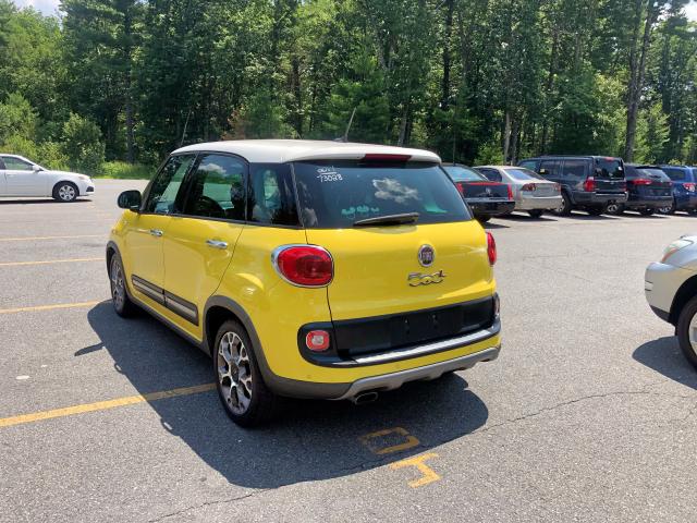 ZFBCFADH6EZ003556 - 2014 FIAT 500L TREKK YELLOW photo 2