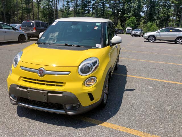 ZFBCFADH6EZ003556 - 2014 FIAT 500L TREKK YELLOW photo 3