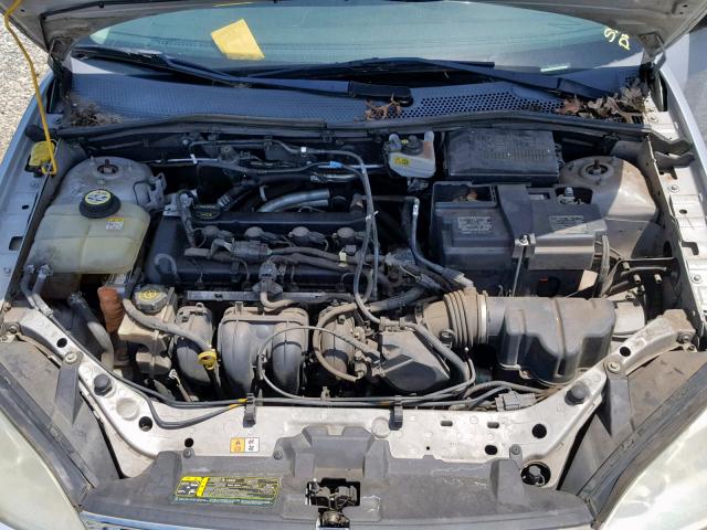 1FAFP34N67W333989 - 2007 FORD FOCUS ZX4 SILVER photo 7