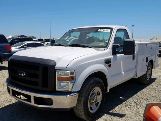 1FDWF30RX8EC84322 - 2008 FORD F350 SRW S WHITE photo 2