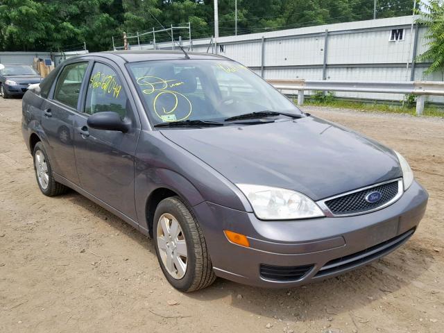 1FAHP34N77W316143 - 2007 FORD FOCUS ZX4 GRAY photo 1