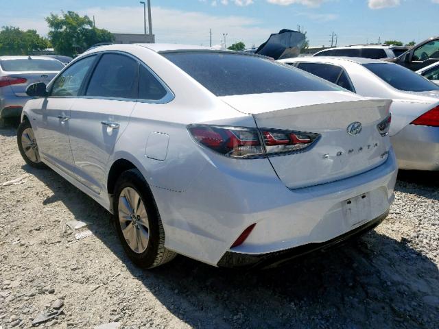 KMHE24L30JA082249 - 2018 HYUNDAI SONATA HYB WHITE photo 3