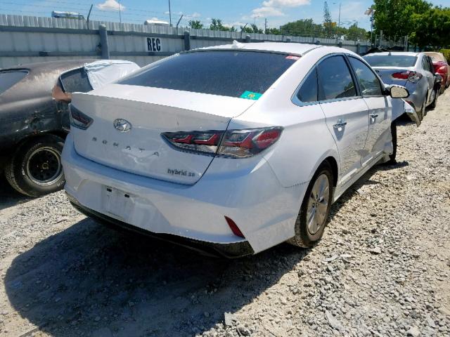 KMHE24L30JA082249 - 2018 HYUNDAI SONATA HYB WHITE photo 4