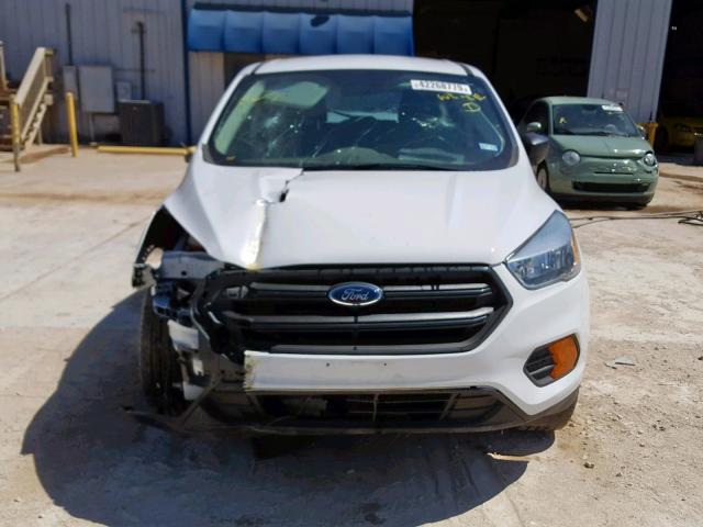 1FMCU0F70HUD15810 - 2017 FORD ESCAPE S WHITE photo 9