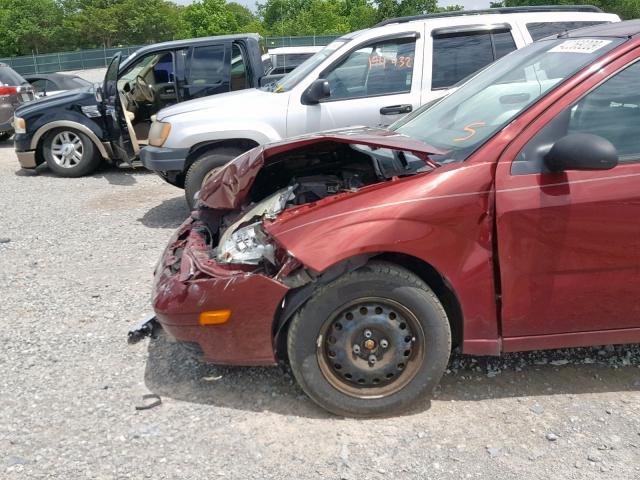 1FAHP34N26W175397 - 2006 FORD FOCUS ZX4 MAROON photo 9