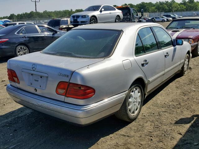 WDBJF82H3XX026547 - 1999 MERCEDES-BENZ E 320 4MAT SILVER photo 4