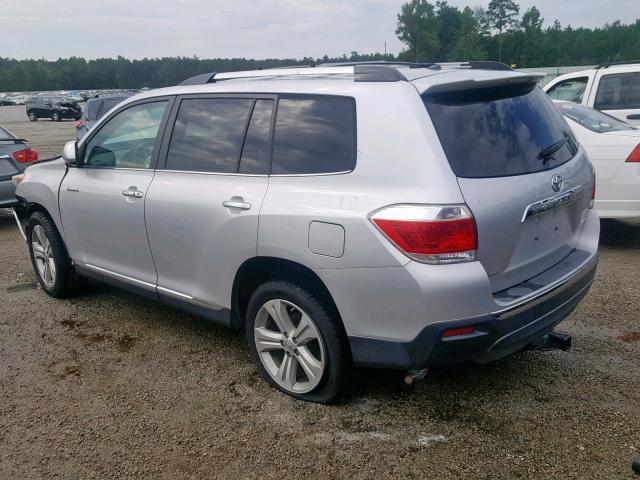 5TDDK3EH8CS140858 - 2012 TOYOTA HIGHLANDER SILVER photo 3