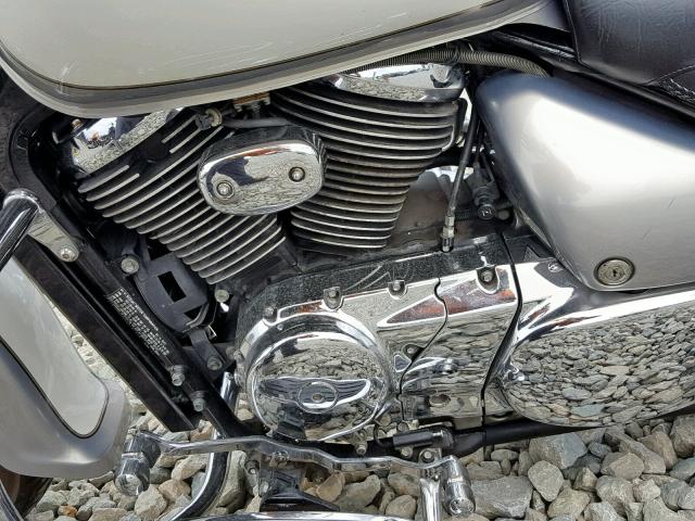 JS1VS54A642101015 - 2004 SUZUKI VL800 SILVER photo 7