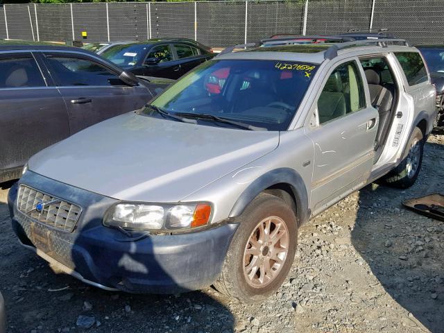 YV1SZ59HX41135064 - 2004 VOLVO XC70 SILVER photo 2