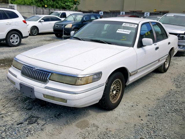 2MELM75W0RX636728 - 1994 MERCURY GRAND MARQ WHITE photo 2