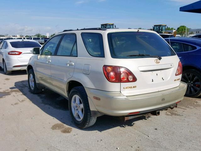 JT6HF10U9X0047961 - 1999 LEXUS RX 300 CREAM photo 3