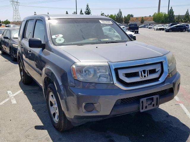 5FNYF3H20BB018074 - 2011 HONDA PILOT LX GRAY photo 1