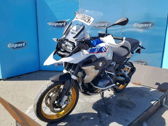 WB10J9303KZH98683 - 2019 BMW R 1250 GS WHITE photo 2