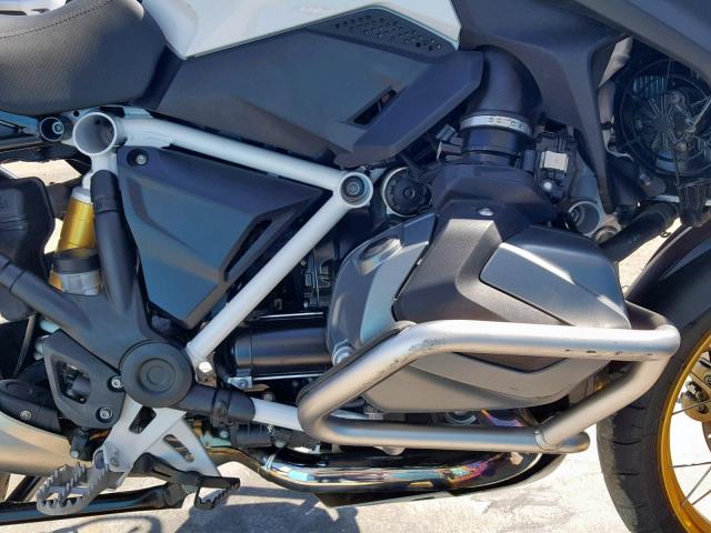 WB10J9303KZH98683 - 2019 BMW R 1250 GS WHITE photo 7