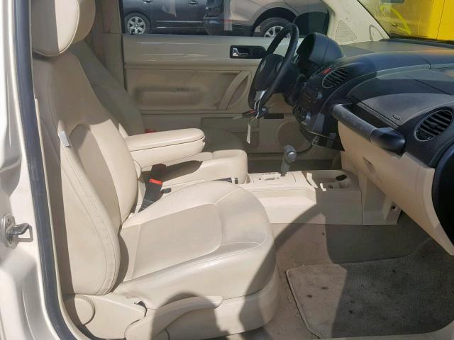 3VWPW31C39M518733 - 2009 VOLKSWAGEN NEW BEETLE أبيض صورة 5