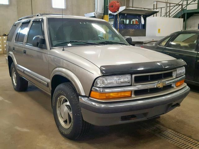 1GNDT13W612219329 - 2001 CHEVROLET BLAZER SILVER photo 1