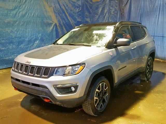 3C4NJDDB6KT650298 - 2019 JEEP COMPASS TR GRAY photo 2