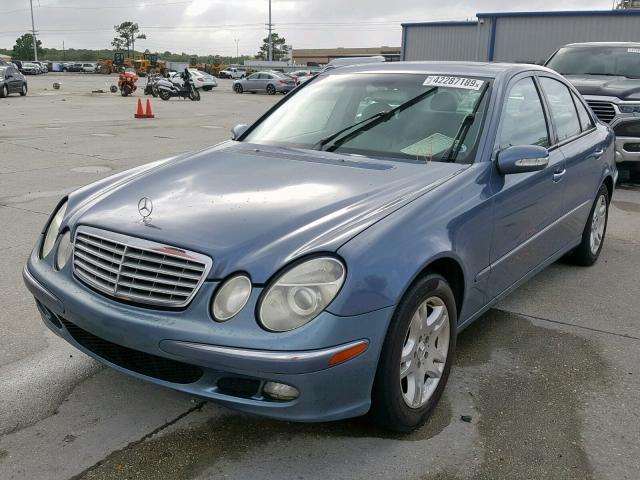 WDBUF65J74A553991 - 2004 MERCEDES-BENZ E 320 BLUE photo 2