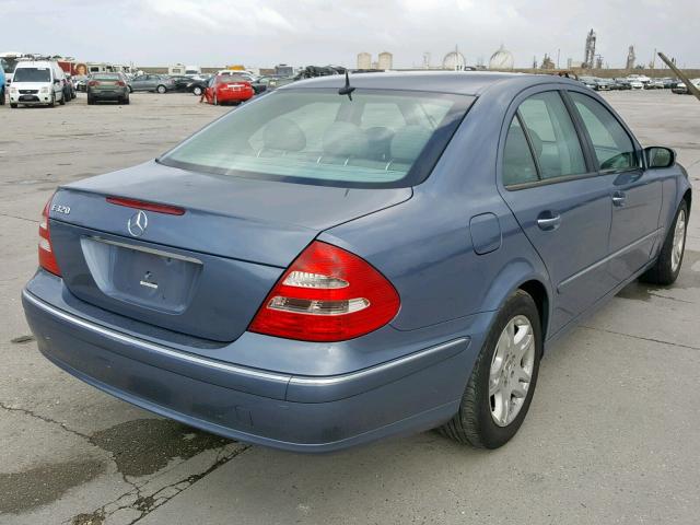 WDBUF65J74A553991 - 2004 MERCEDES-BENZ E 320 BLUE photo 4