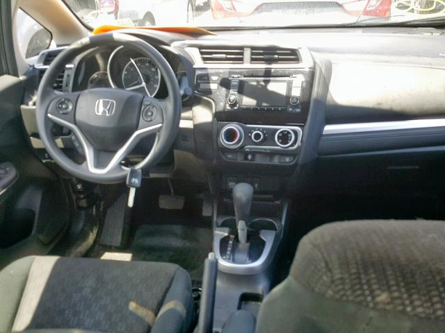 3HGGK5H56FM719234 - 2015 HONDA FIT LX GRAY photo 9