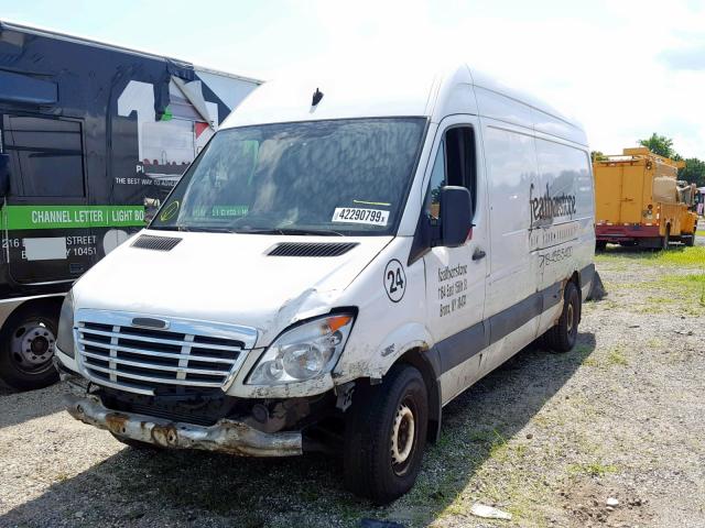 WDYPE845675164651 - 2007 FREIGHTLINER SPRINTER 2 WHITE photo 2