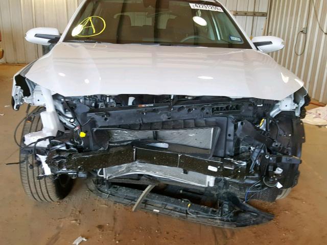 KM8K22AAXKU305311 - 2019 HYUNDAI KONA SEL WHITE photo 9