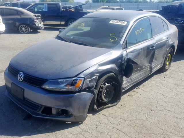 3VW2K7AJ5EM291695 - 2014 VOLKSWAGEN JETTA BASE GRAY photo 2