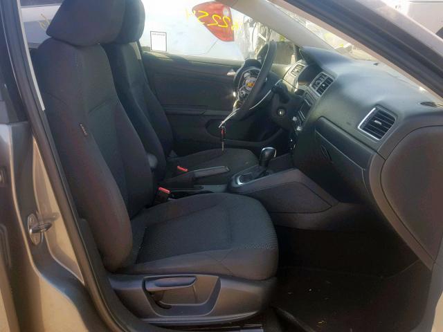 3VW2K7AJ5EM291695 - 2014 VOLKSWAGEN JETTA BASE GRAY photo 5