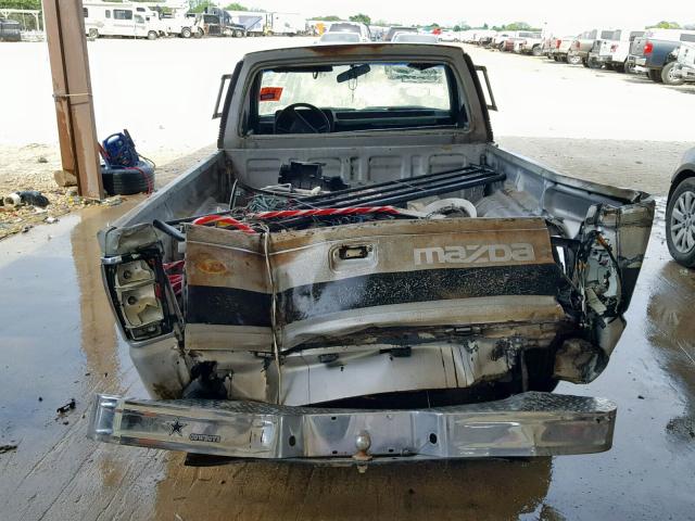 JM2UF1136H0131195 - 1987 MAZDA B2200 SHOR SILVER photo 6