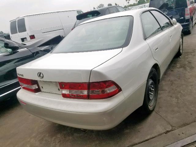 JT8BF28G710322140 - 2001 LEXUS ES 300 WHITE photo 4