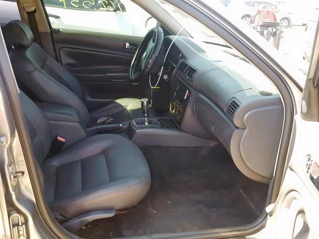 WVWPD63B94P332809 - 2004 VOLKSWAGEN PASSAT GLS GRAY photo 5