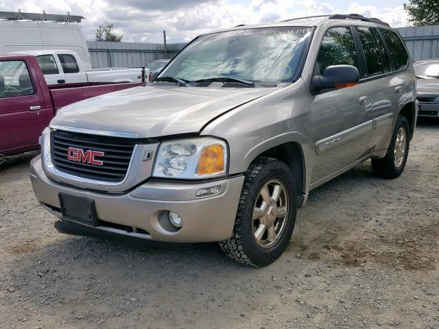 1GKDT13S122457732 - 2002 GMC ENVOY GOLD photo 2