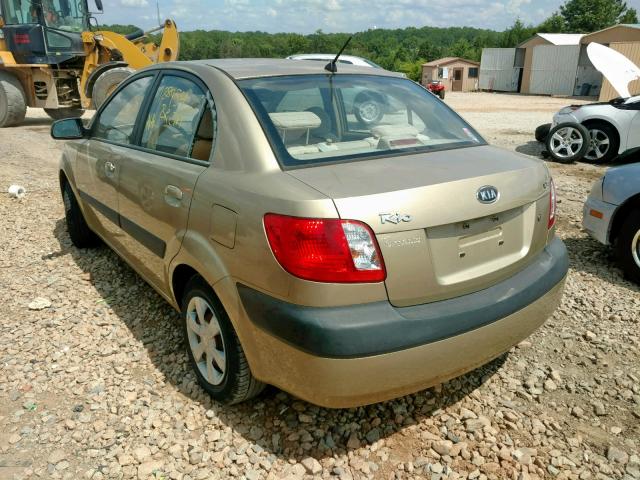 KNADE123X66081852 - 2006 KIA RIO GOLD photo 3