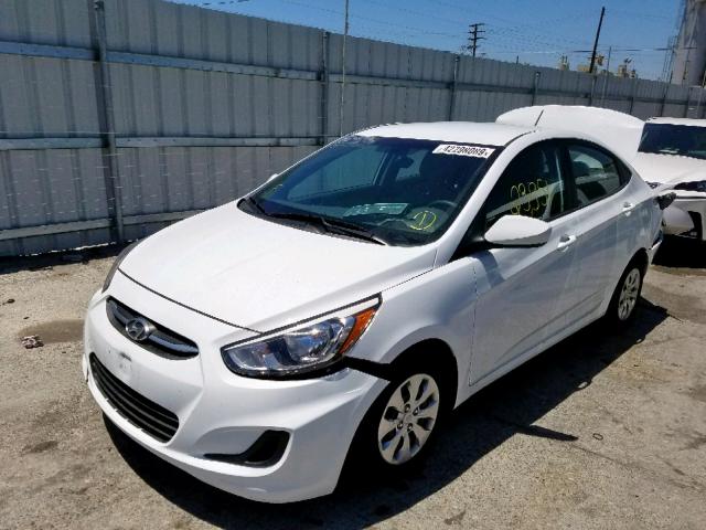 KMHCT4AE9HU250052 - 2017 HYUNDAI ACCENT SE WHITE photo 2