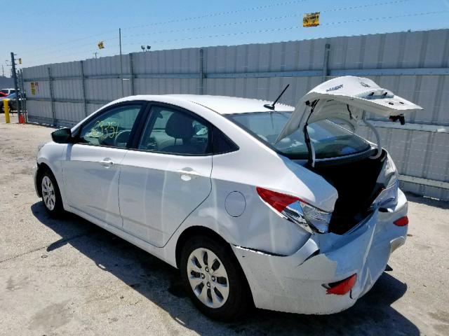 KMHCT4AE9HU250052 - 2017 HYUNDAI ACCENT SE WHITE photo 3